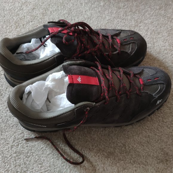 NWOT Decathlon Quechua Hiking shoes - Picture 2 of 3